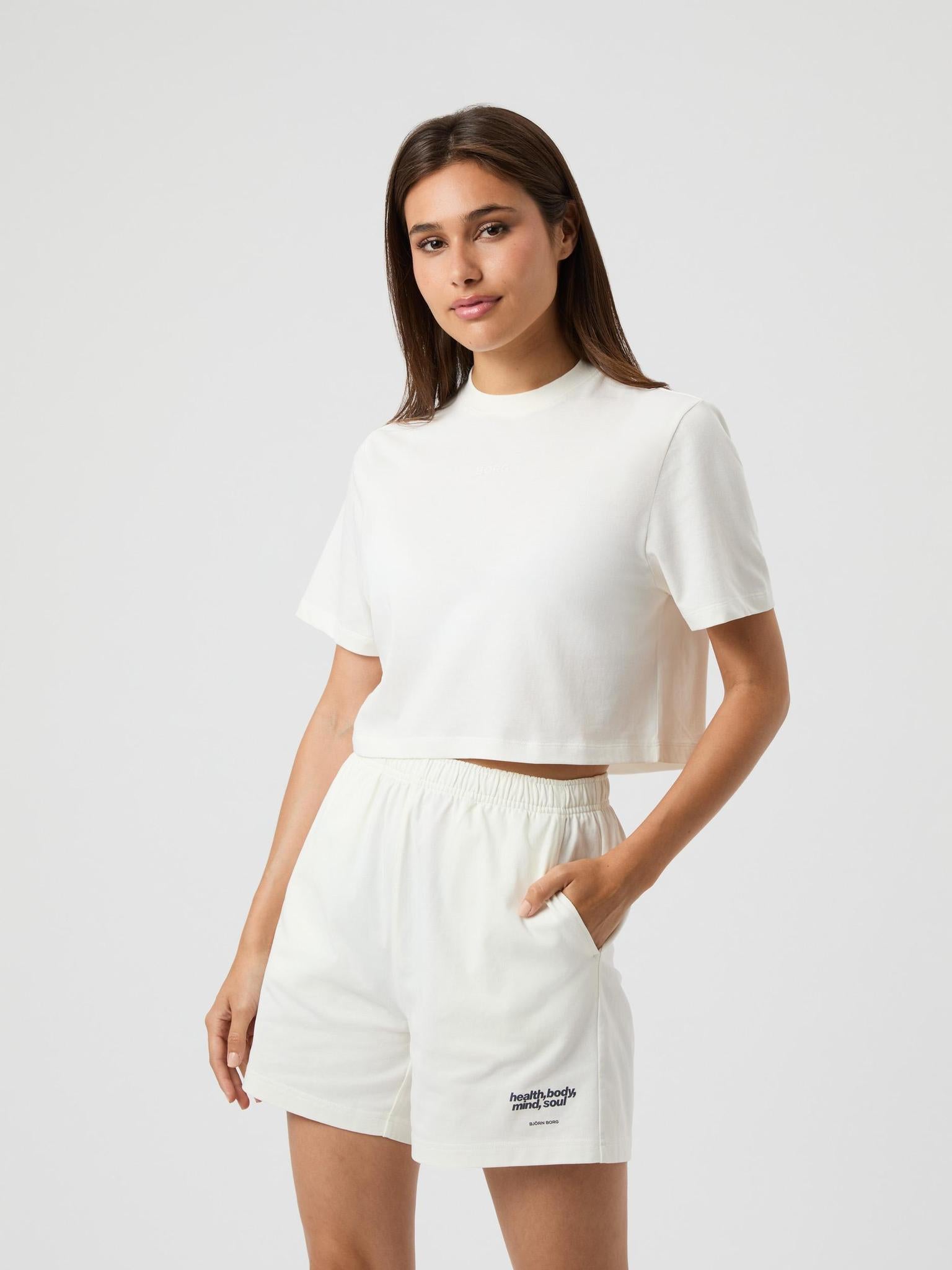 BJÖRN BORG Studio Oversized Cropped T-shirt Cannoli Cream