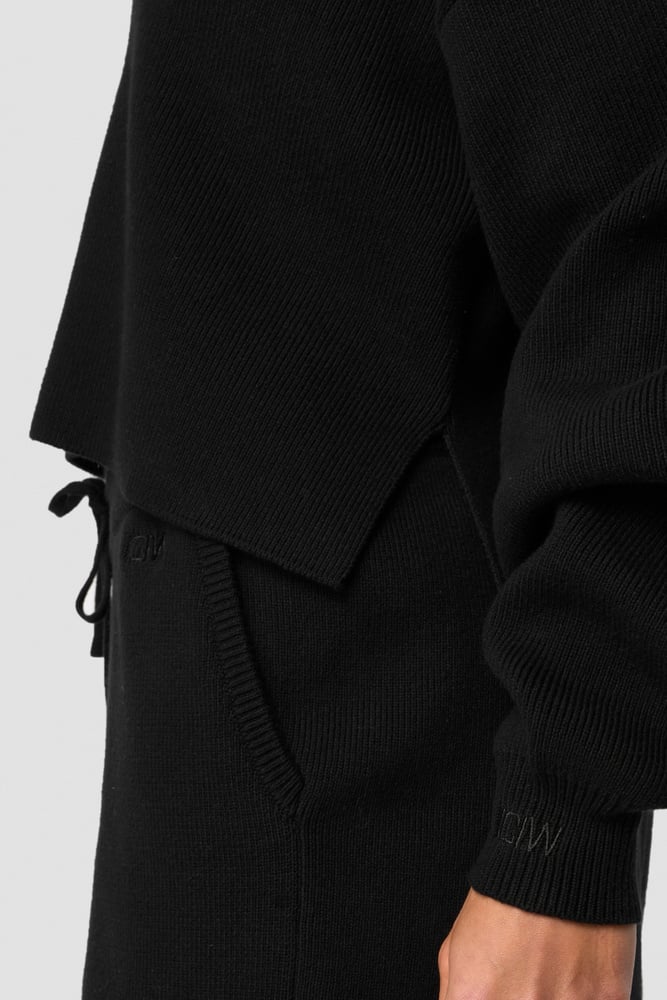 ICIW Soft Knit Cropped Crewneck Black