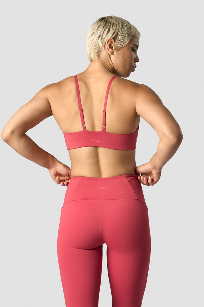 ICIW Nimble Adjustable Sports Bra Berry