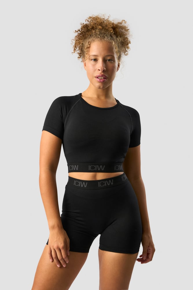 ICIW Define Seamless Logo T-shirt Crop Top Black