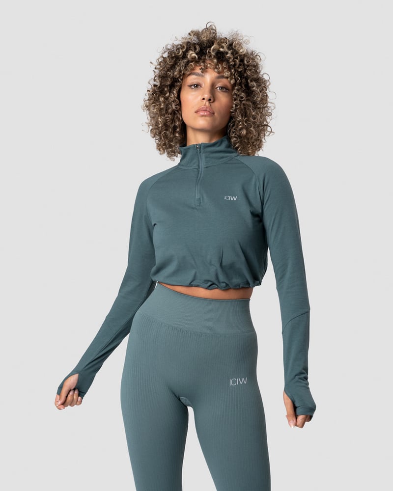 ICIW Define Cropped 1/4 Zip Adjustable Jungle Green