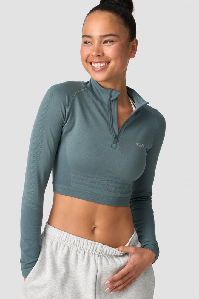 ICIW Define Cropped 1/4 Zip Jungle Green
