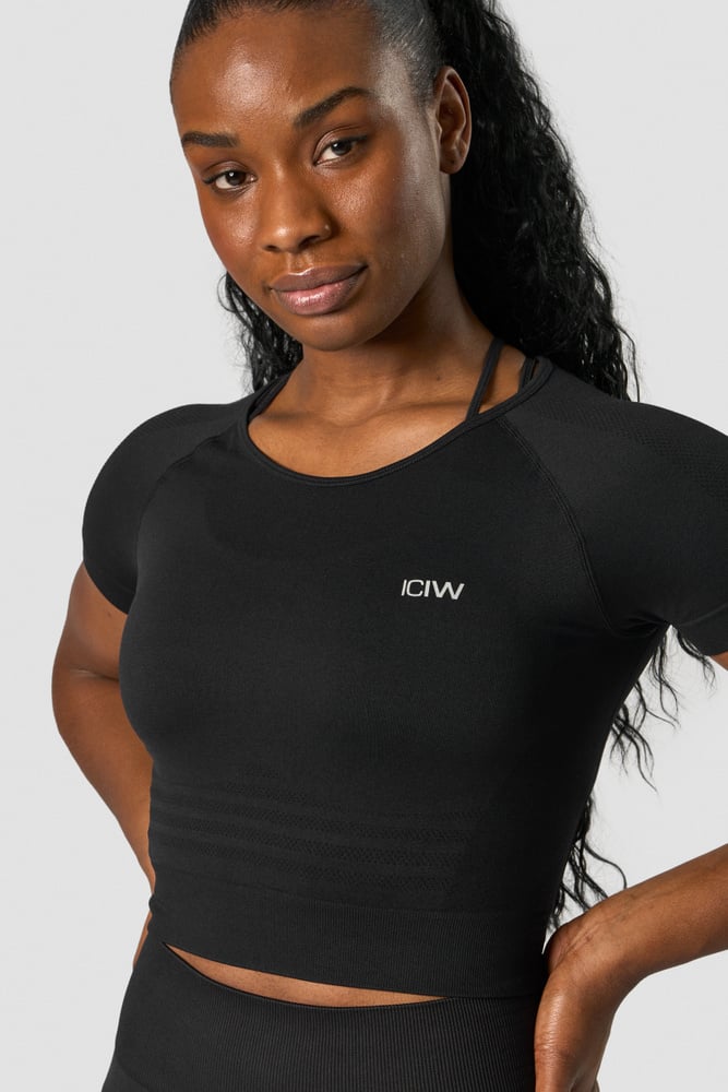 ICIW Define Seamless Cropped T-shirt Black Wmn