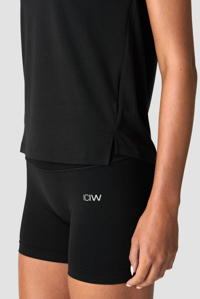 ICIW Stride DriRelease T-shirt Wmn Black