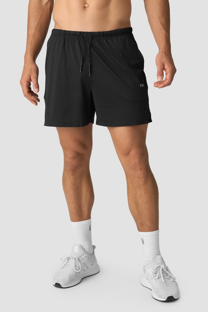 ICIW Stride Shorts Black