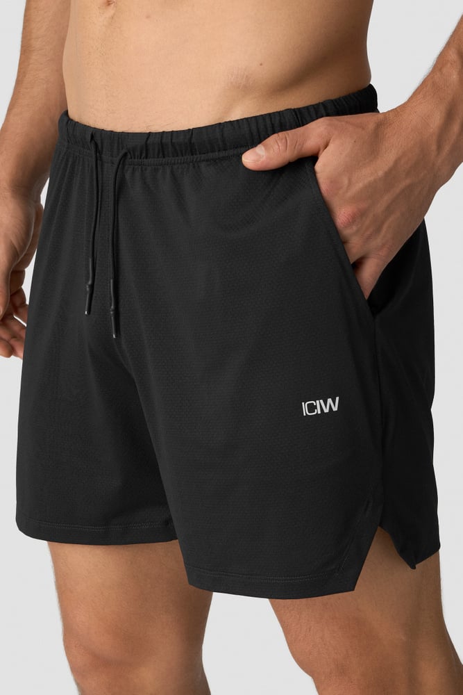 ICIW Stride Shorts Black