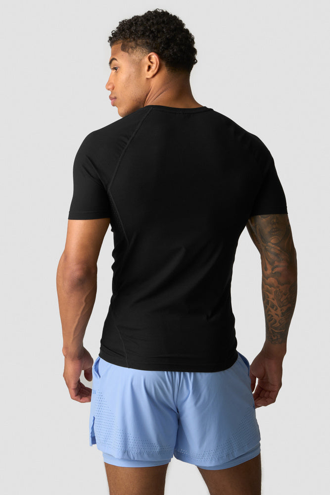 ICIW Ignite Muscle Fit T-Shirt M Black