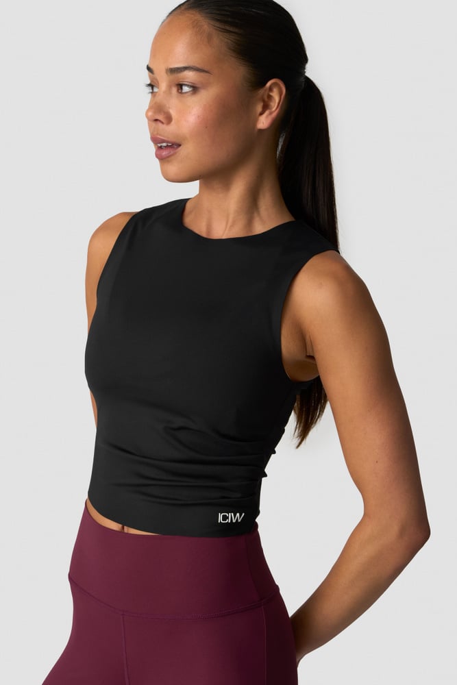 ICIW Nimble Cropped Tank Top Black