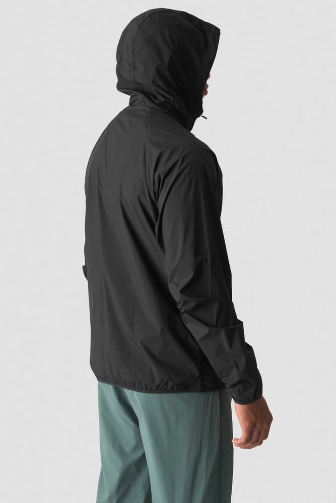 ICIW Essential Wind Jacket Black