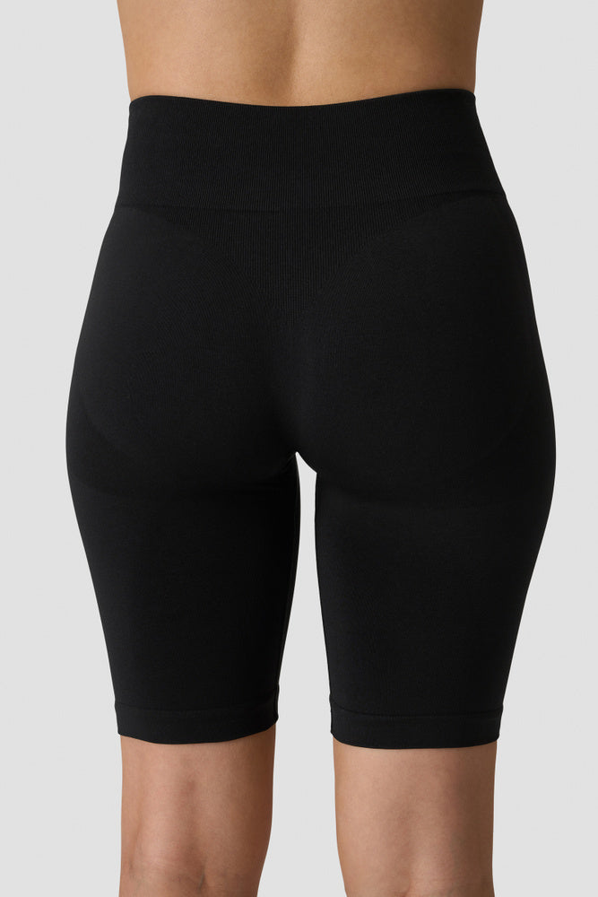 ICIW Smooth Seamless Biker Shorts Black