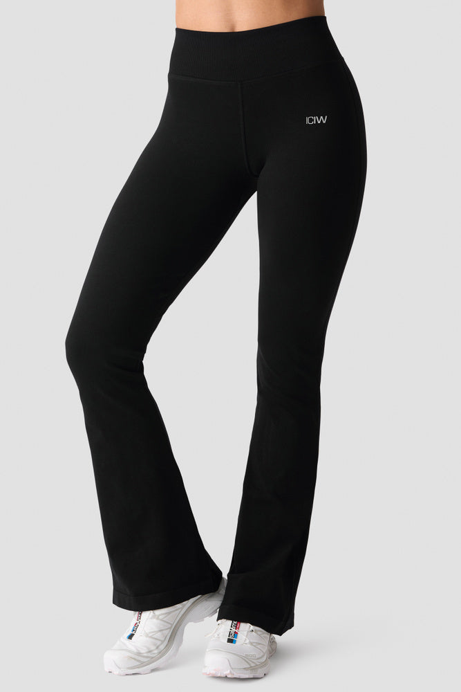ICIW Smooth SL Flared Tights Black