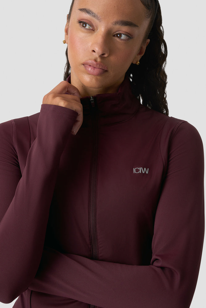 ICIW Essential Insulated Jacket Maroon