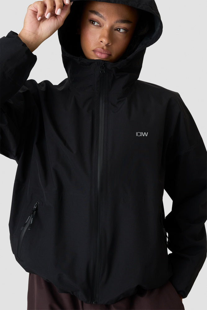 ICIW Essential Shell Jacket Black