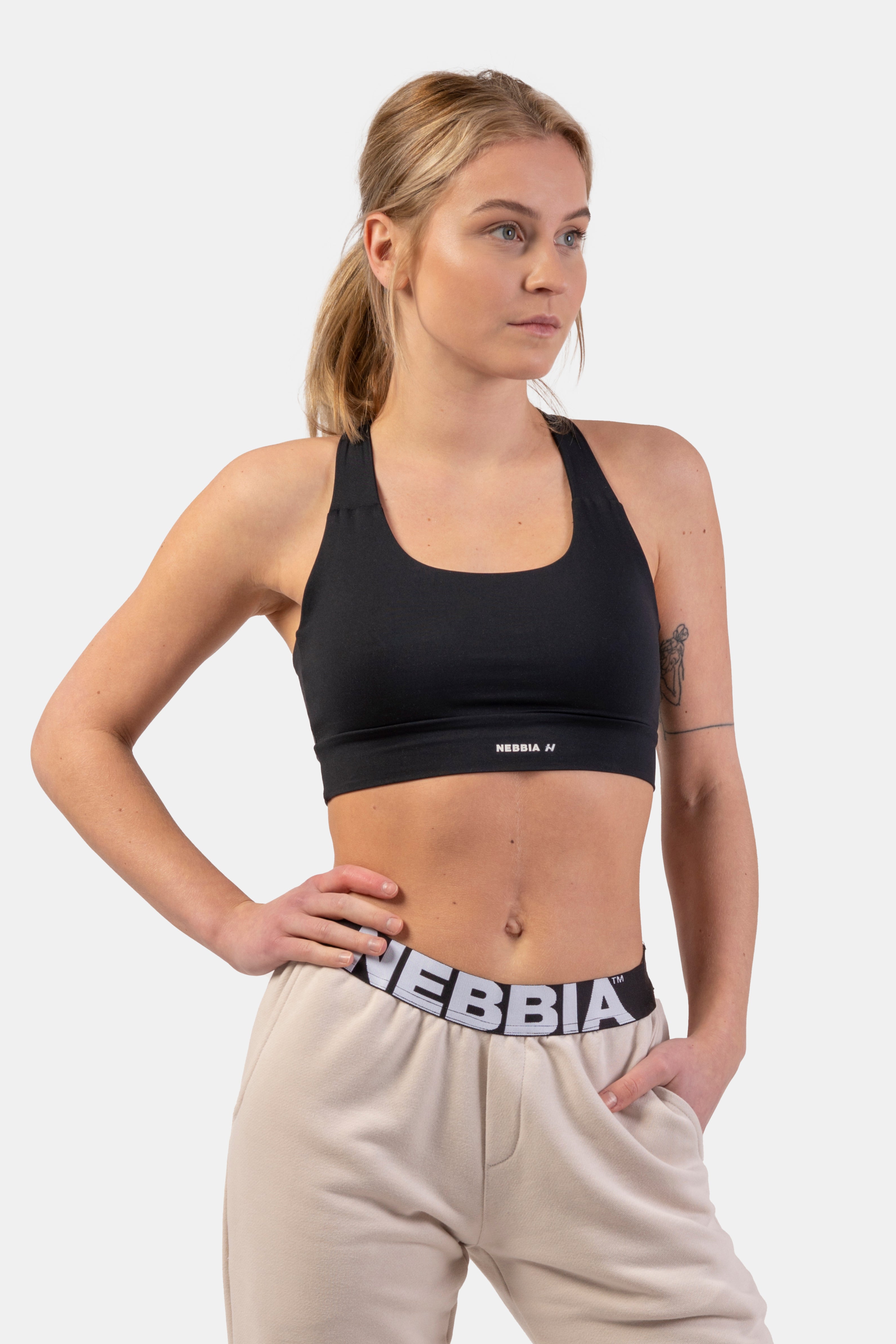 NEBBIA Active Sports Bra with medium impact, black NEBBIA