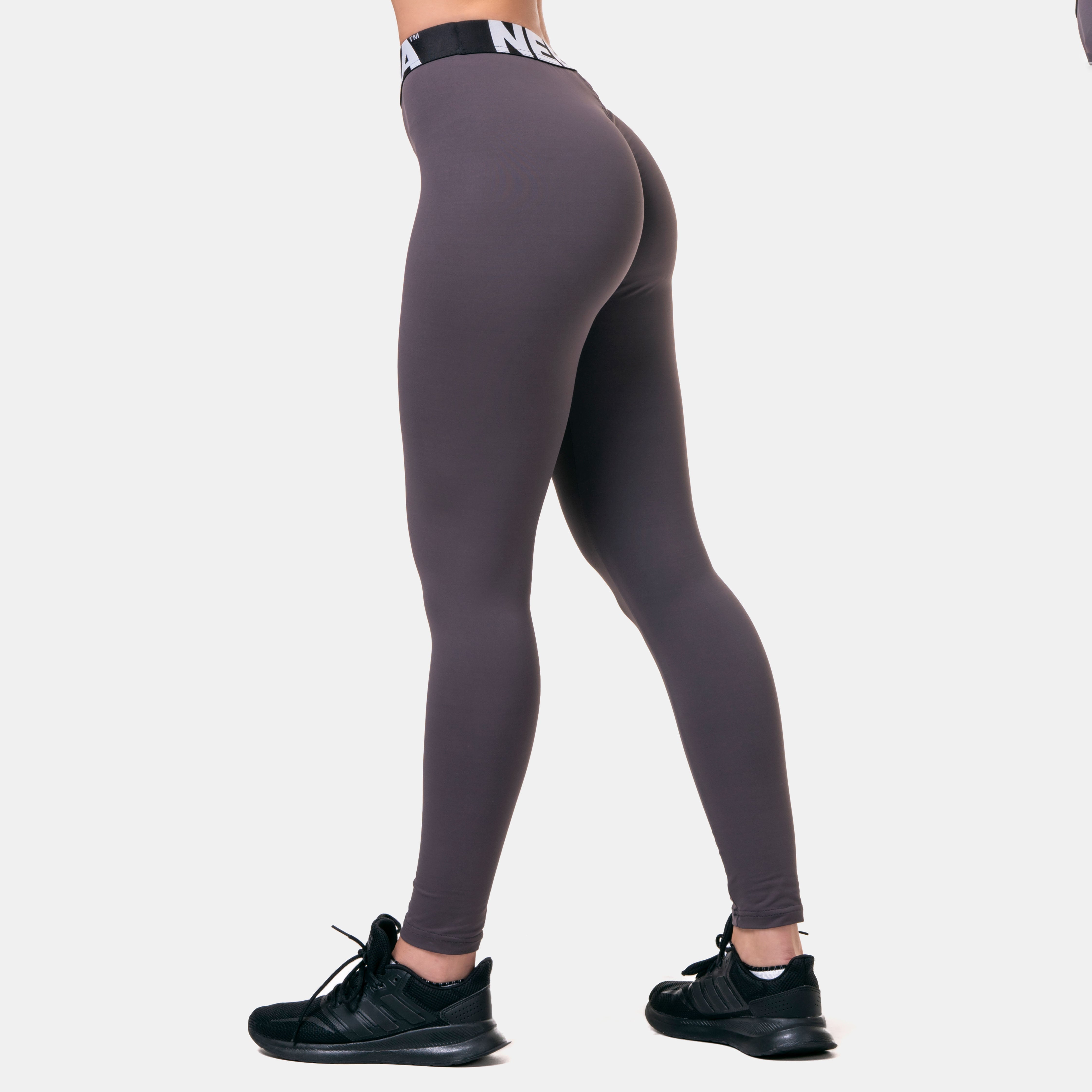 NEBBIA Squat HERO Scrunch Butt leggings, marron NEBBIA
