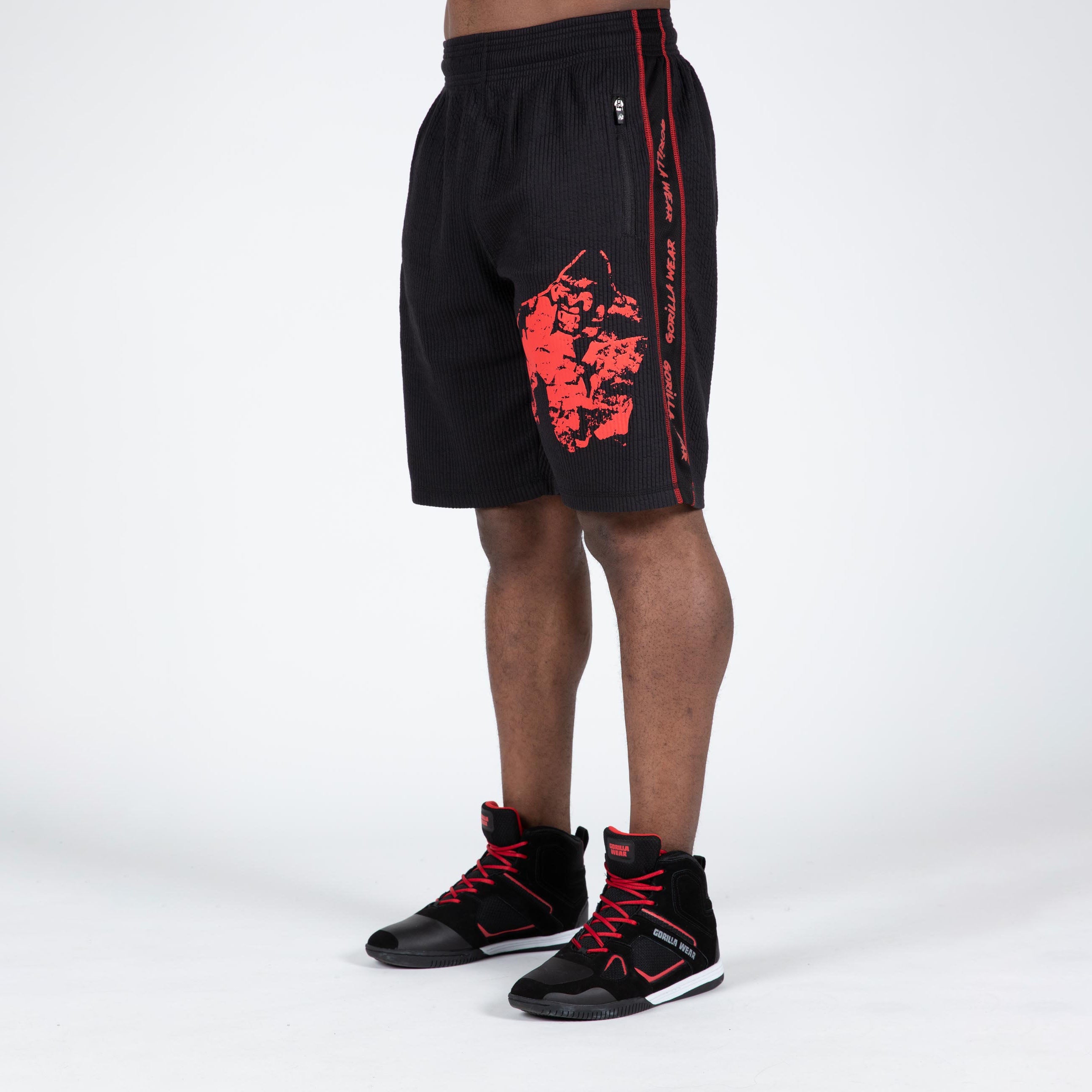 Gorilla Wear Buffalo Old School Workout Shorts, black/red Gorilla Wear