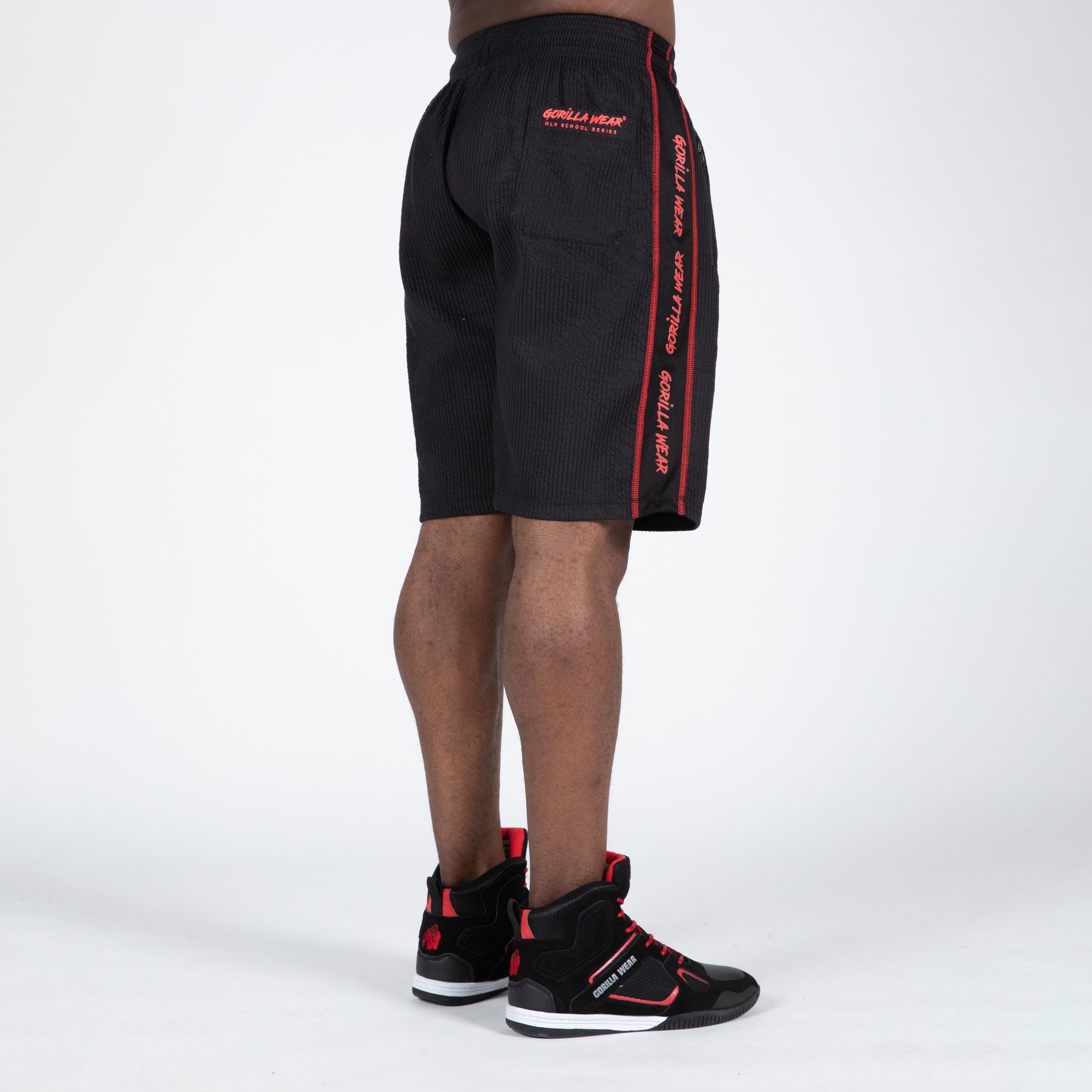 Gorilla Wear Buffalo Old School Workout Shorts, black/red Gorilla Wear