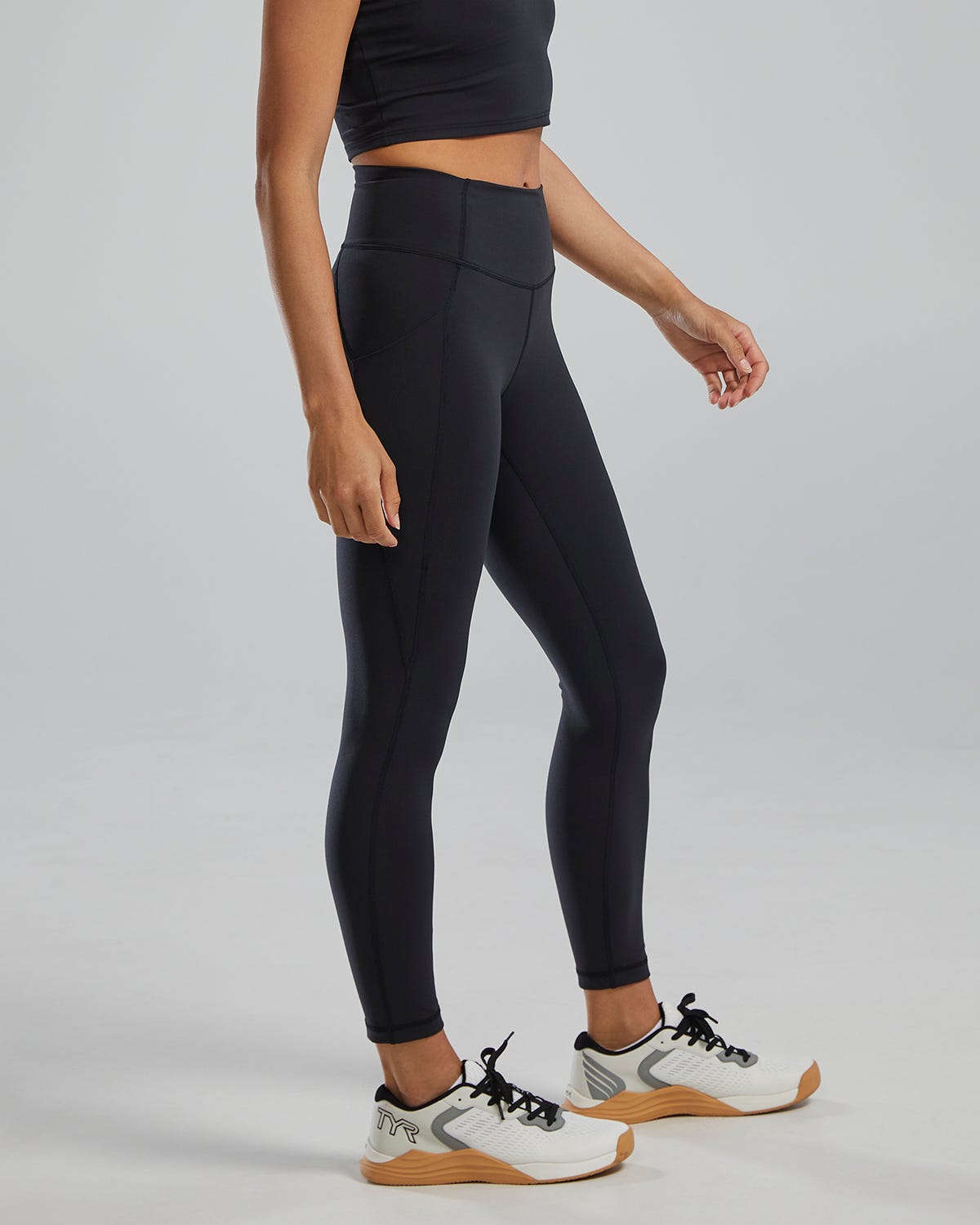 Tyr Women's Joule Elite High-Rise 25" Pocket Leggings Svart