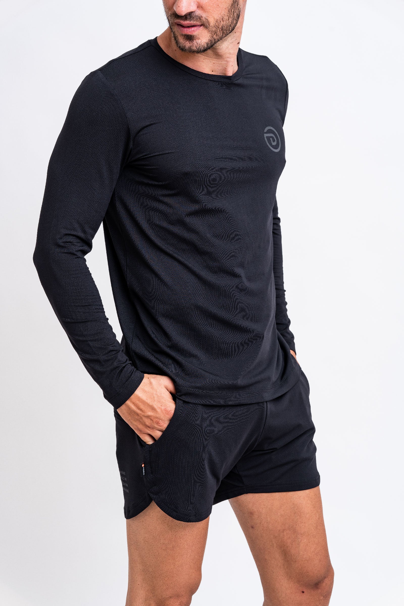 DOSE ATHLETIC Signature Långärmad T-shirt Svart