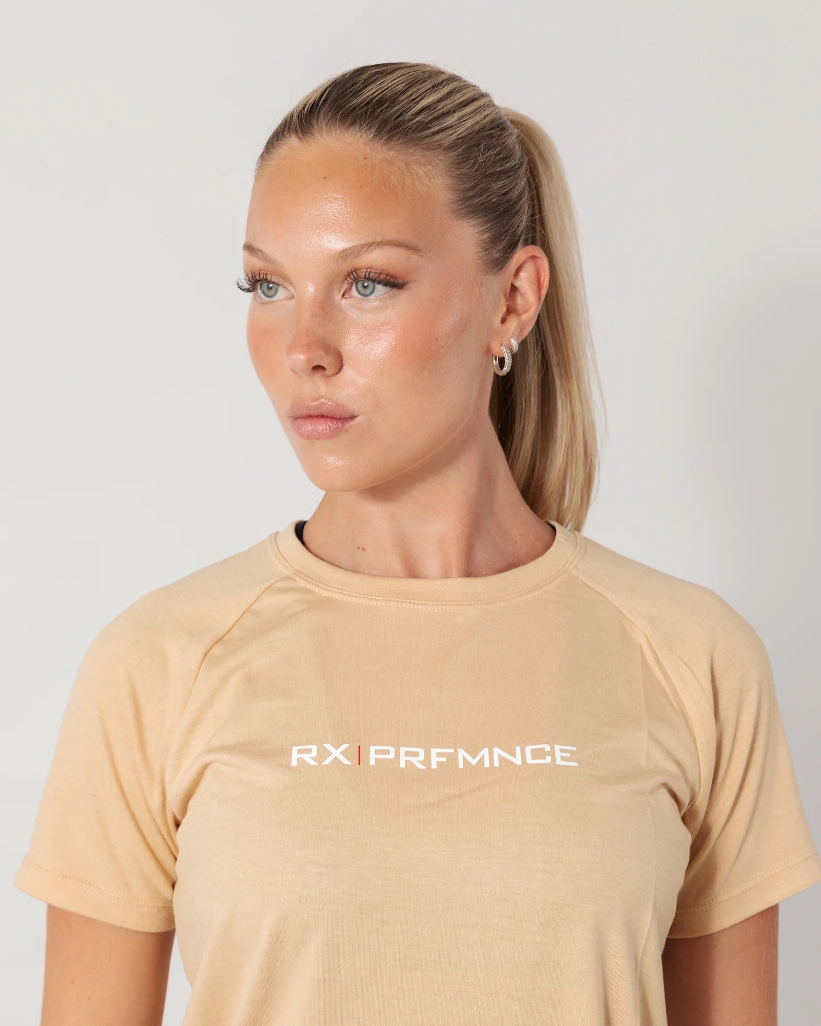 RX Performance Grace T-shirt Sand RX Performance
