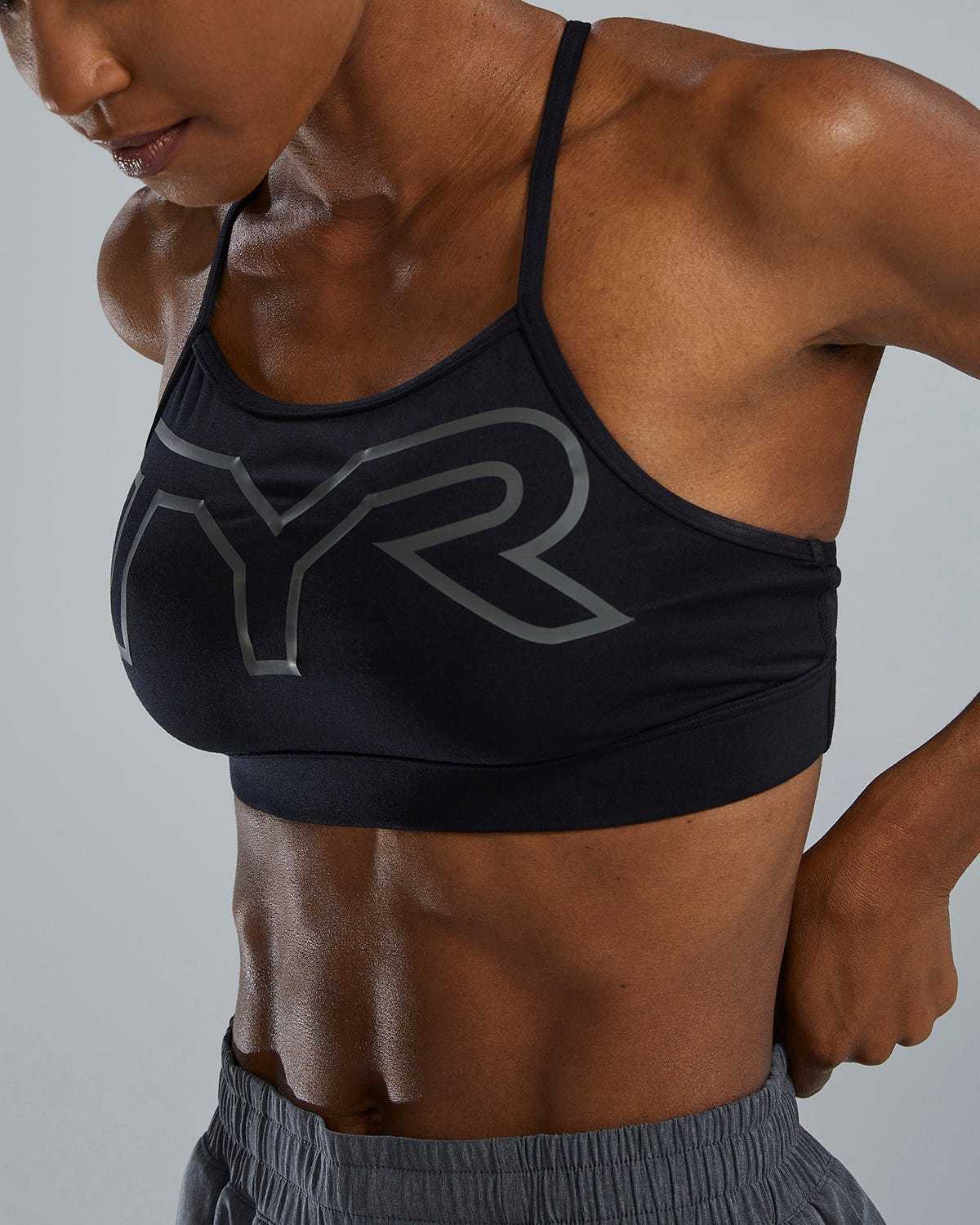 Tyr Women's Base Kinetic High Neck Sport-BH Svart