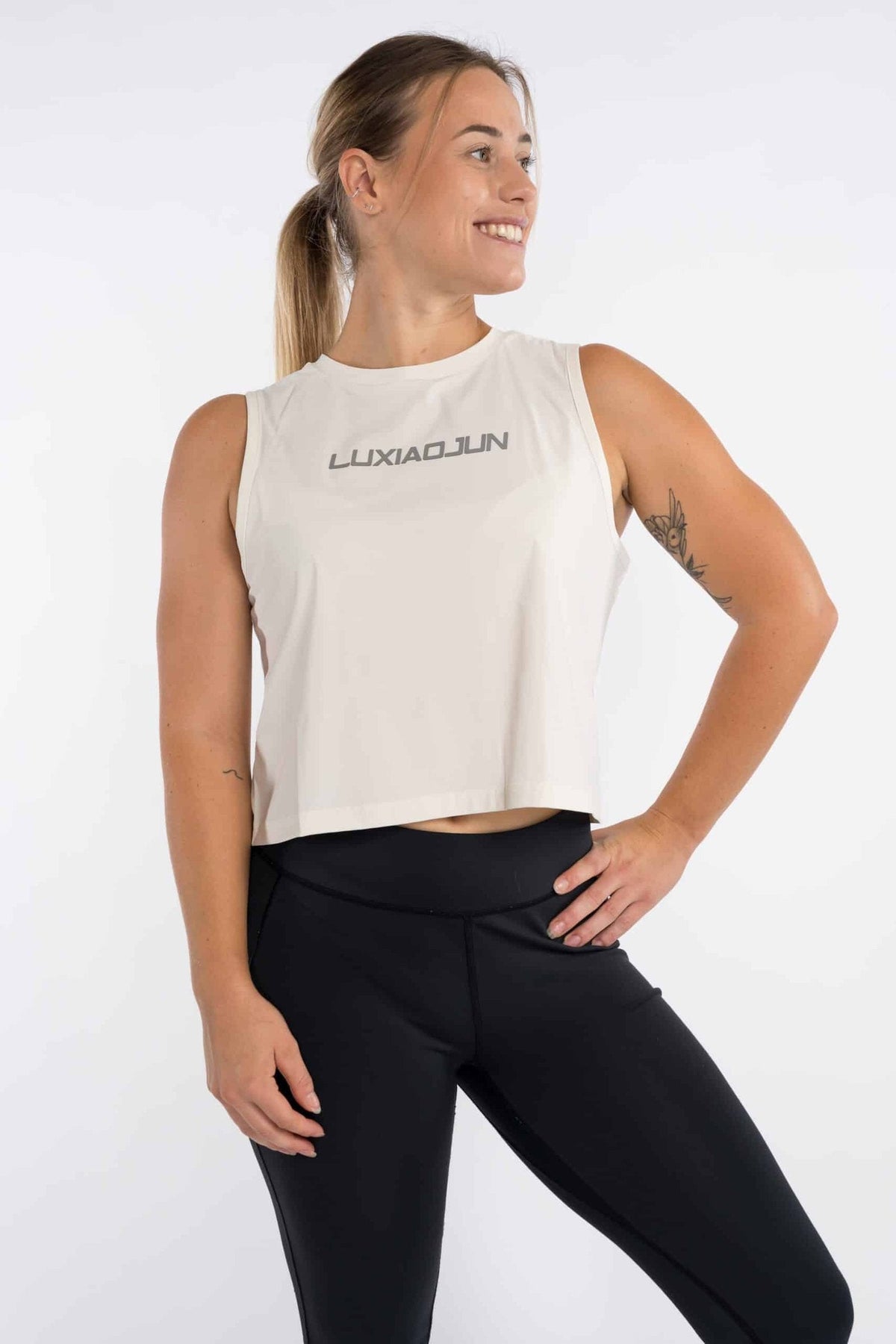 LUXIAOJUN Daily Essentials Women's Performance Crop