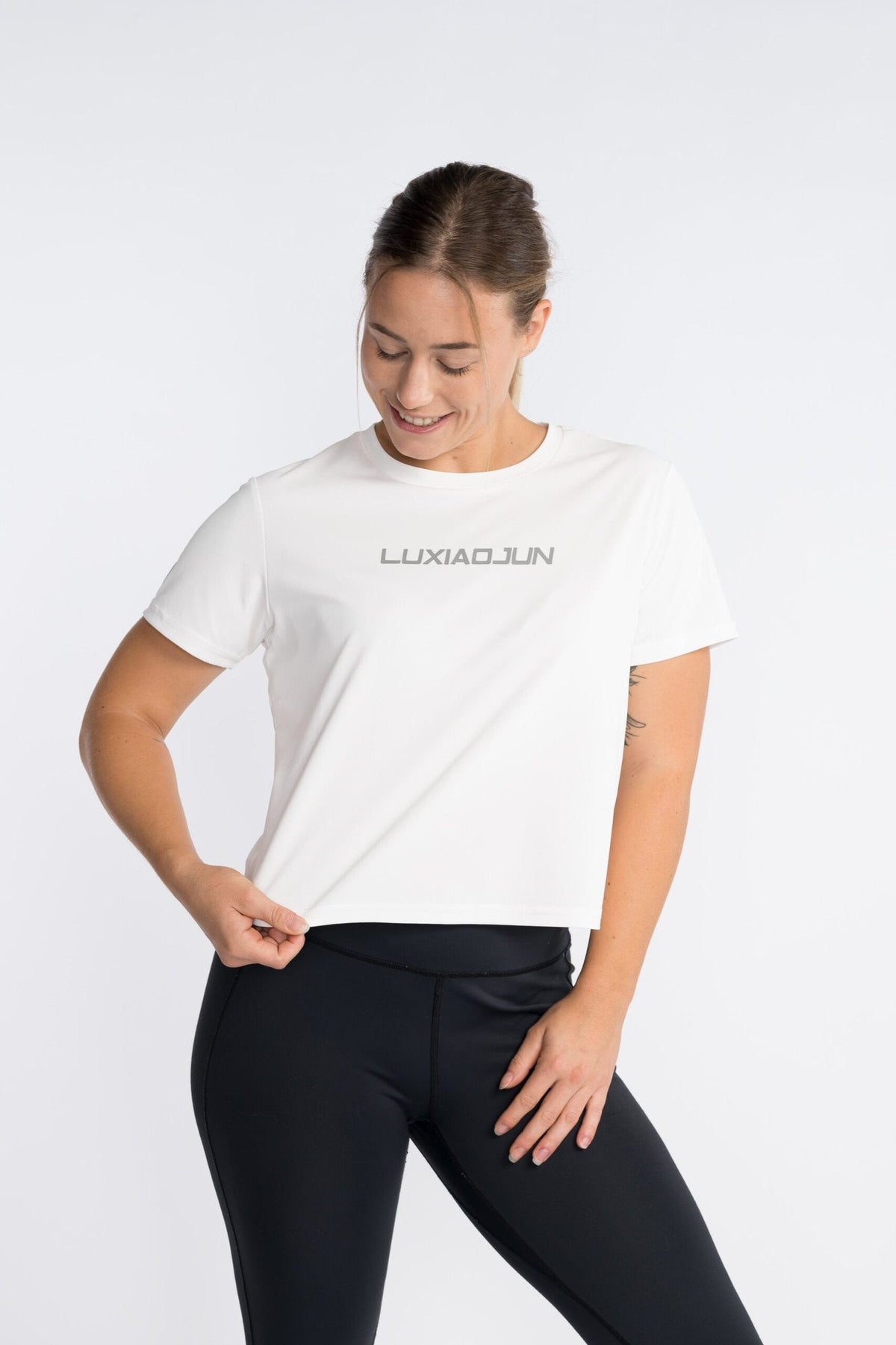 LUXIAOJUN Daily Essentials Women's Performance Tee