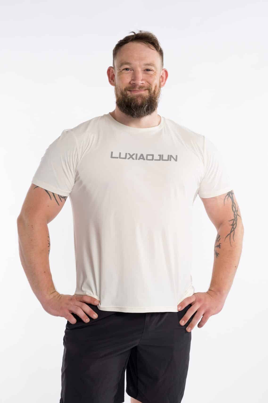 LUXIAOJUN Daily Essentials Men's Performance Tee