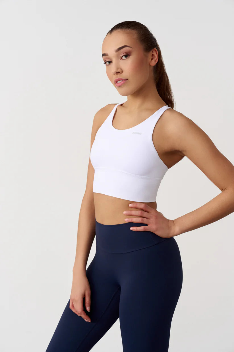 FAMME Signature Extended Sports Bra Vit – Sport-bh