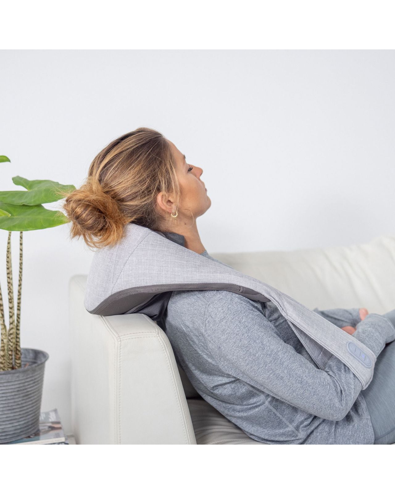 Sharper Image Realtouch Shiatsu Wireless Neck and Back