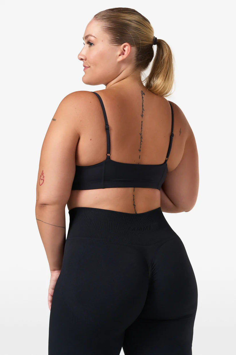 FAMME Bandeau Sports Bra Svart
