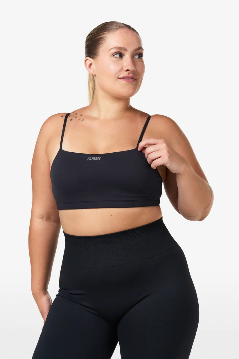 FAMME Bandeau Sports Bra Svart