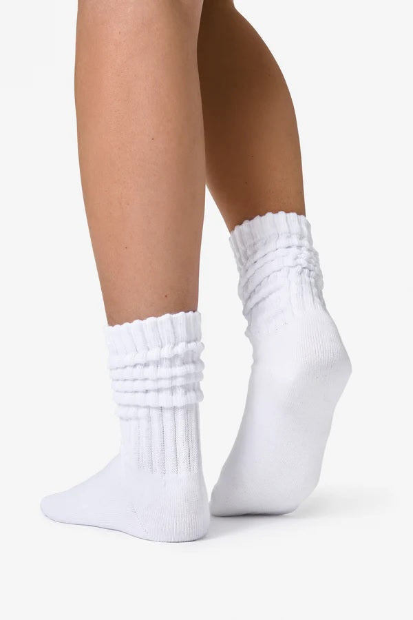 FAMME Slouchy Socks Vit – Lifestyle-strumpor FAMME
