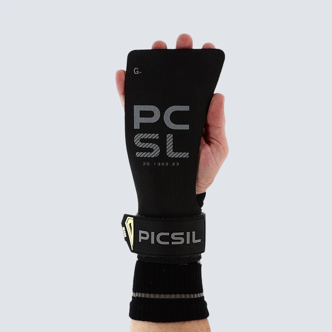 Picsil Heron Grips Svart med hand i bild