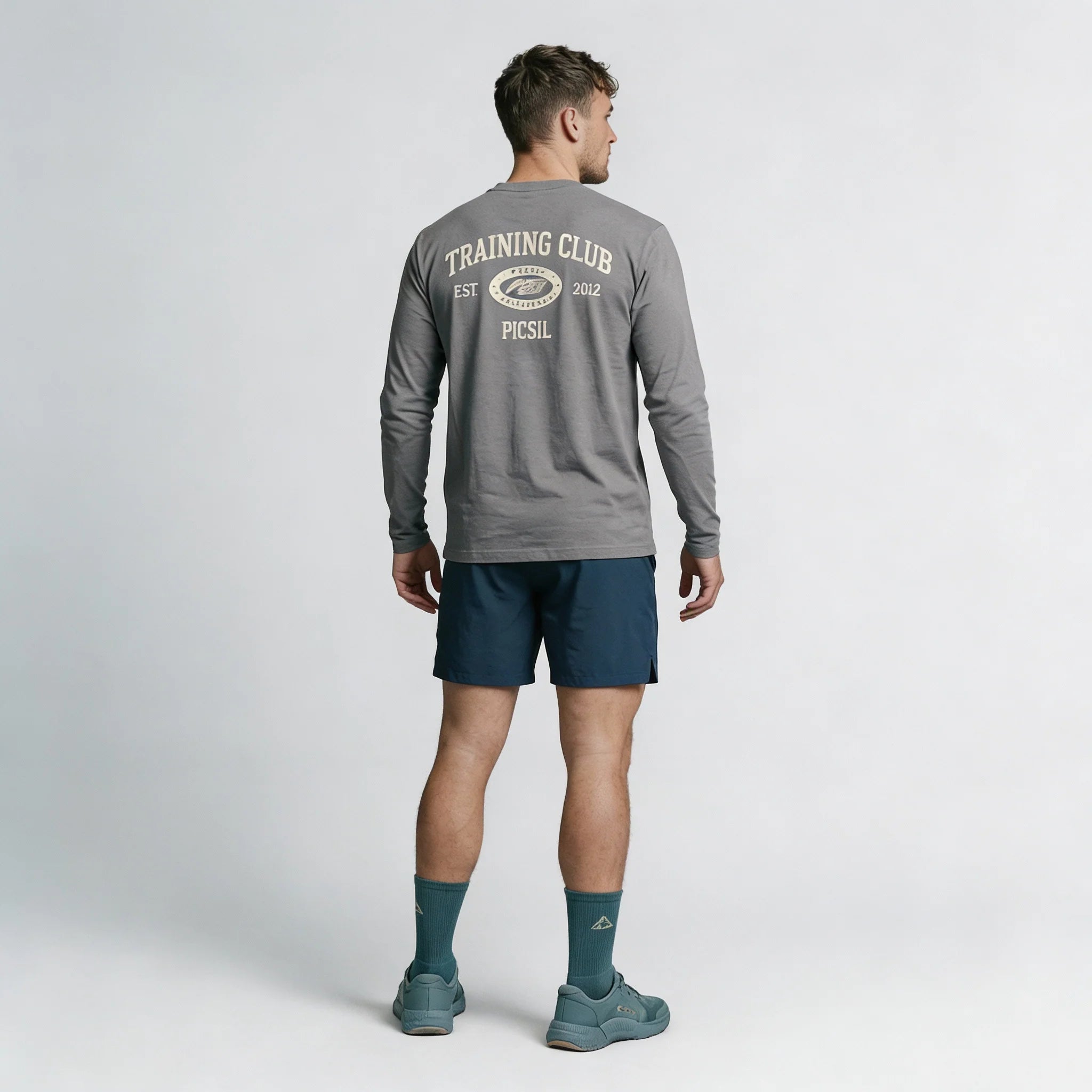 Picsil Long Sleeve T-Shirt Lifestyle SS26 på modell