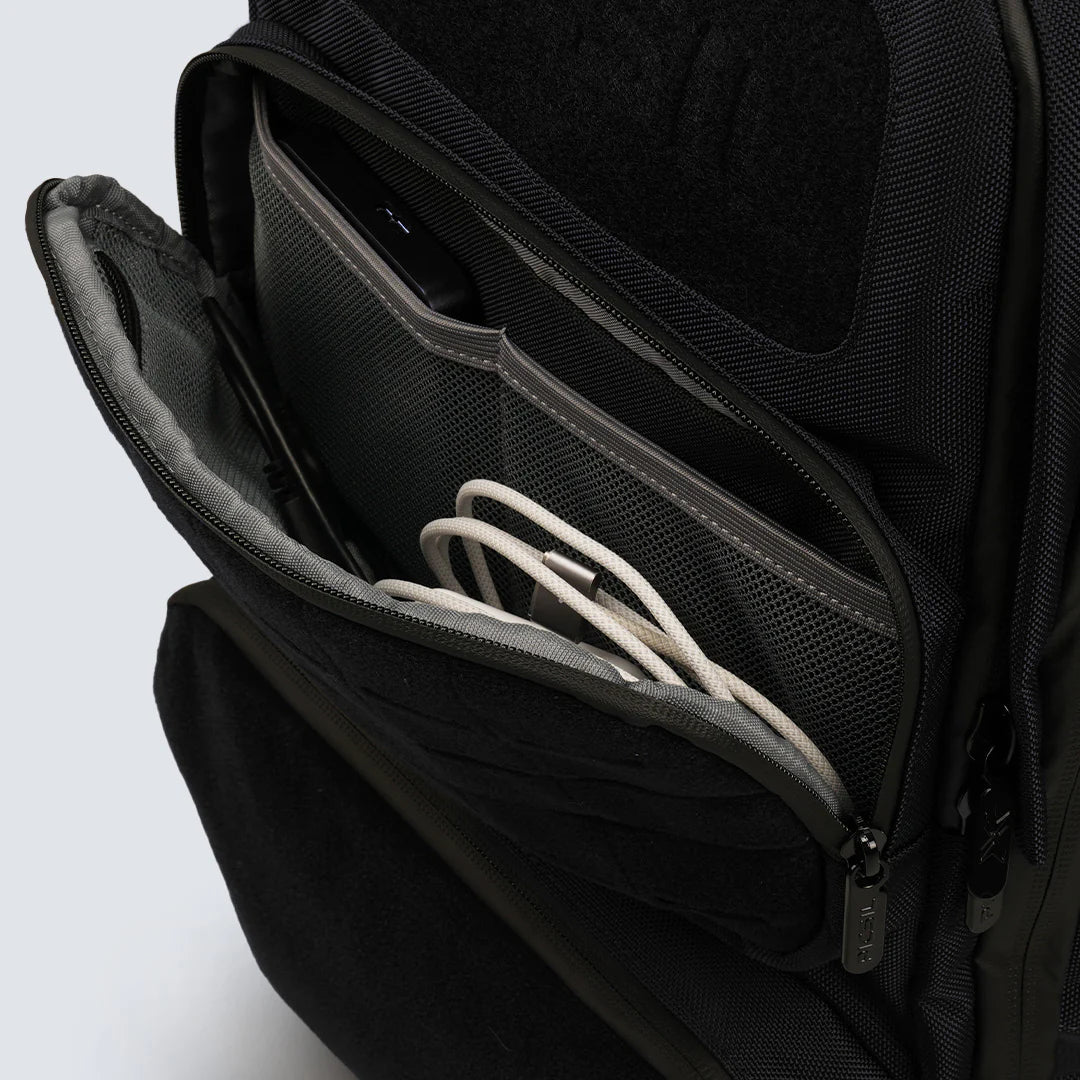 Picsil Maverick Backpack 40L Navy fack och organisation