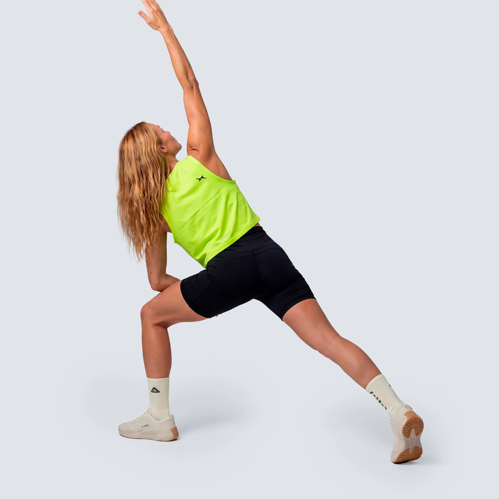 Picsil Performance Tank Top SS26 Citrus på modell
