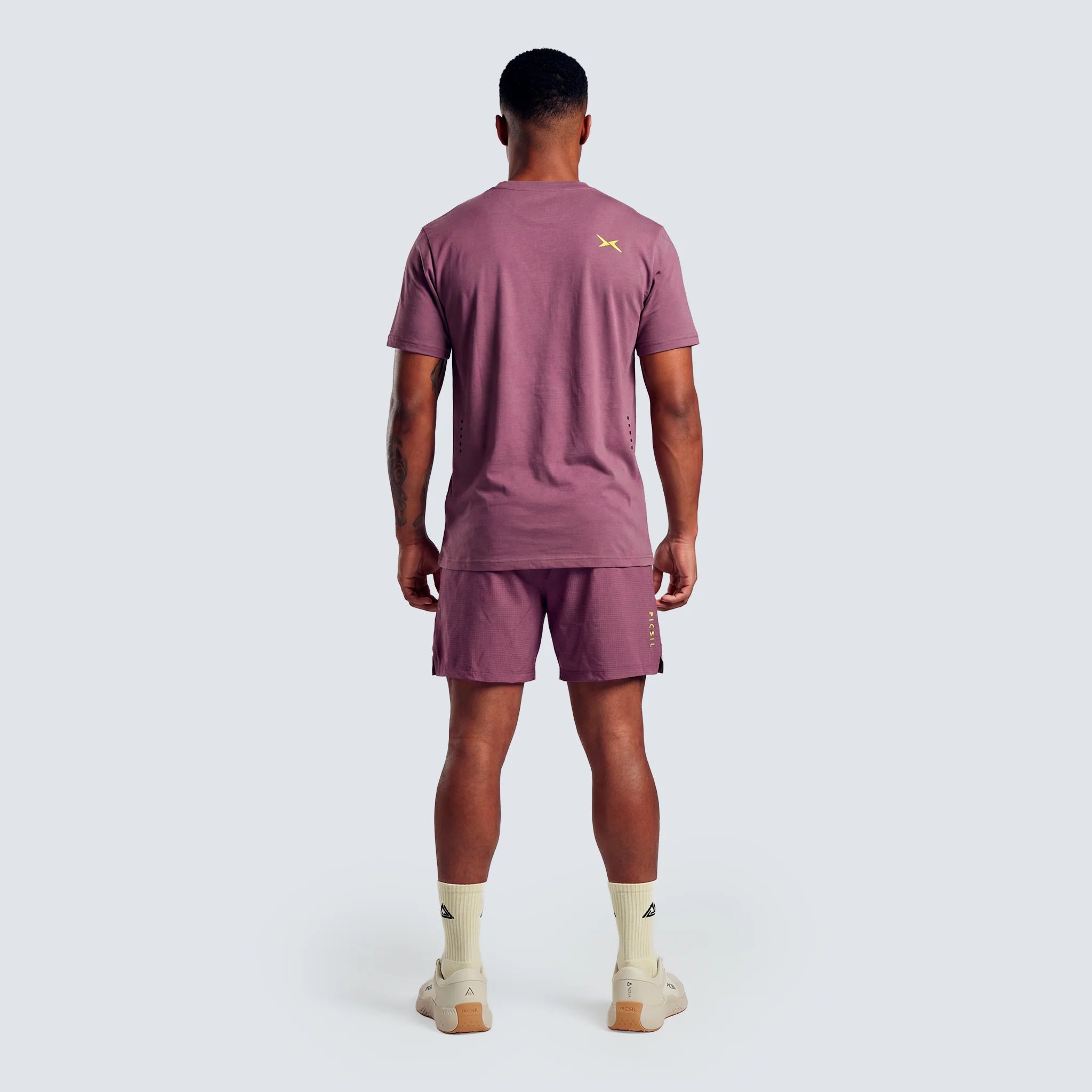 Picsil Performance T-Shirt SS26 på modell