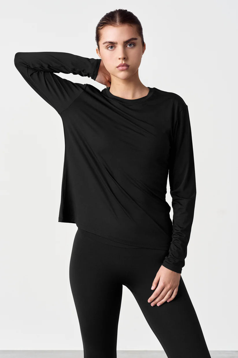 FAMME Relaxed Gym Long Sleeve Svart
