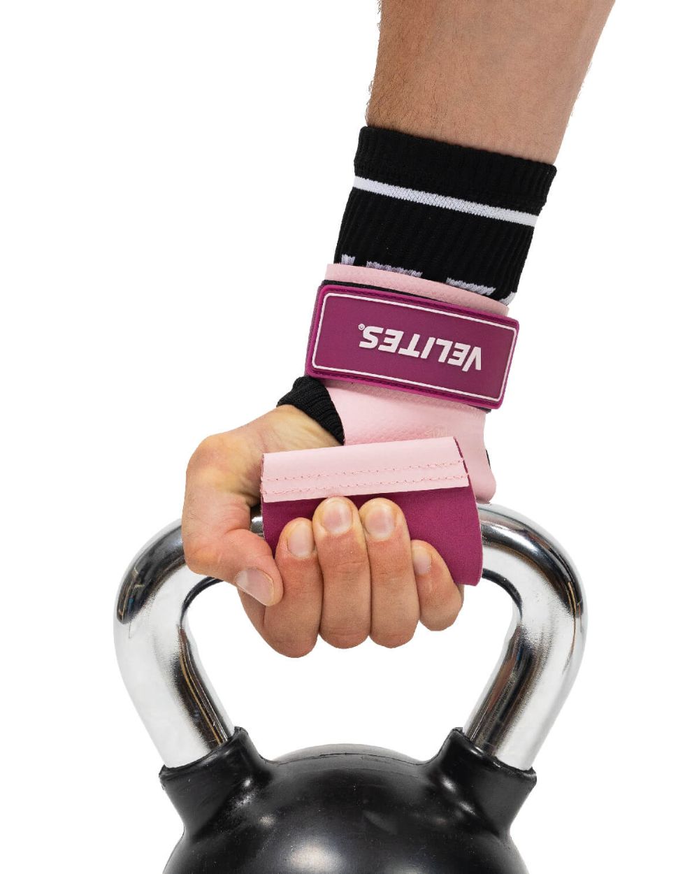 Velites Quad Ultra grips rosa användning med kettlebell