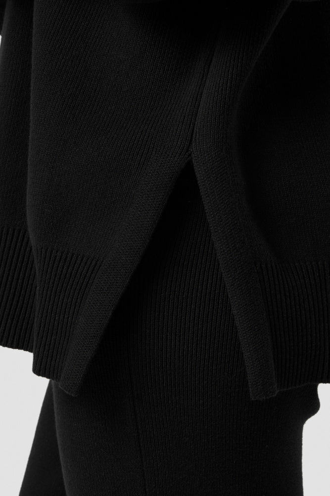 ICIW Soft Knit Crewneck Black