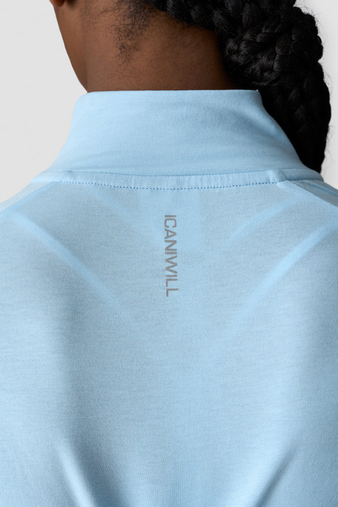 ICIW Define Cropped 1/4 Zip Adjustable Arctic Blue