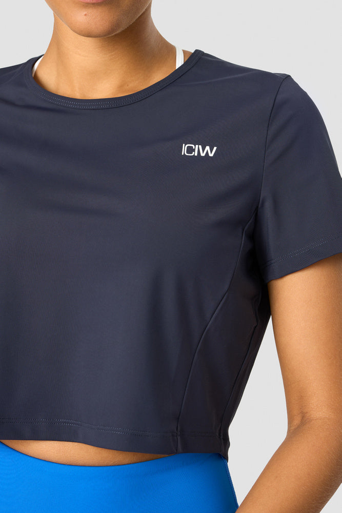 ICIW Training Cropped T-shirt Navy
