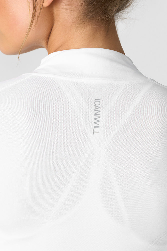 ICIW Define Cropped 1/4 Zip White