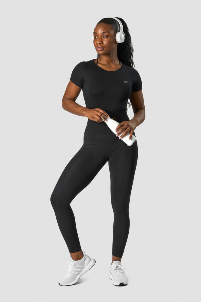 ICIW Define Seamless Cropped T-shirt Black Wmn