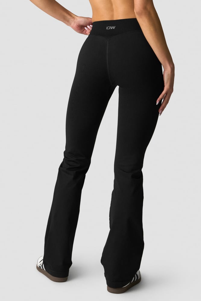 ICIW Define Seamless Flared Tights Low Waist Black
