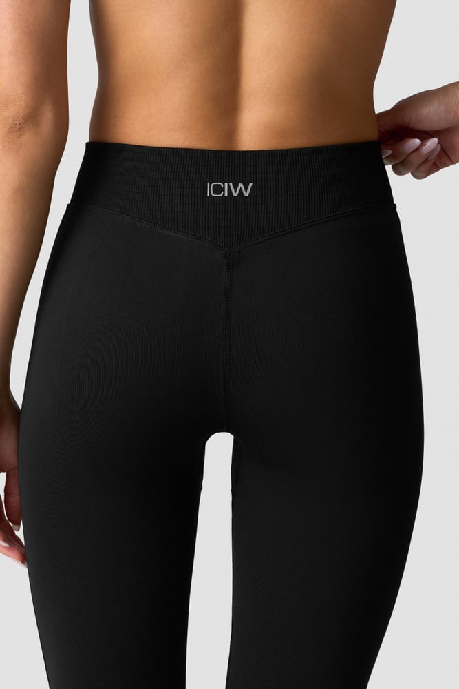 ICIW Define Seamless Flared Tights Low Waist Black