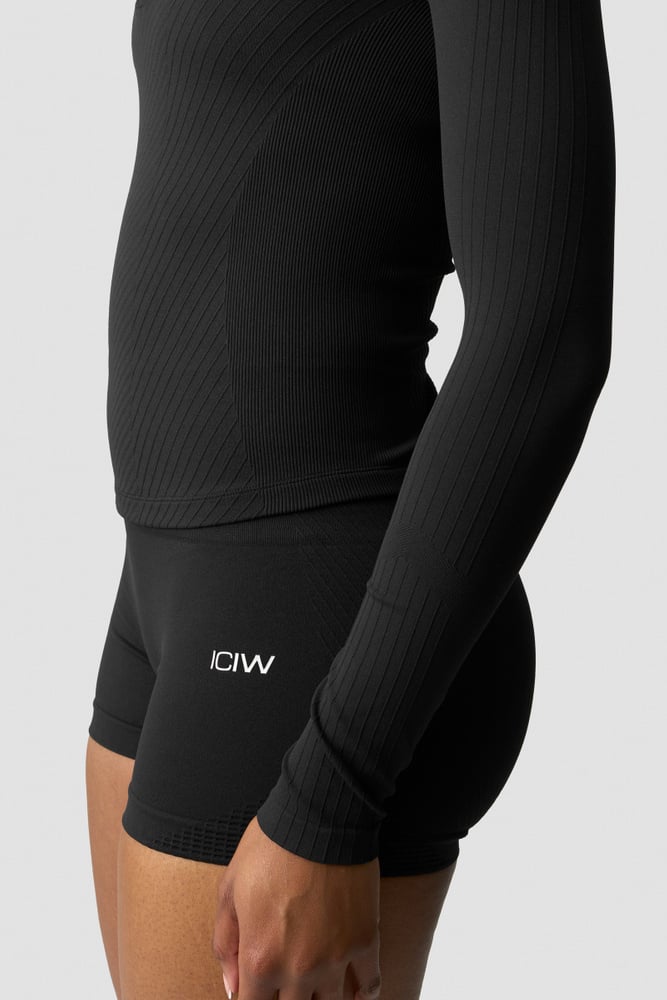 ICIW Ignite Seamless 1/2 Zip Long Sleeve Black