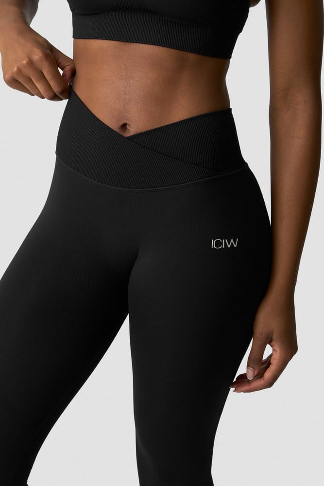 ICIW Ignite Seamless V-waist Tights Black