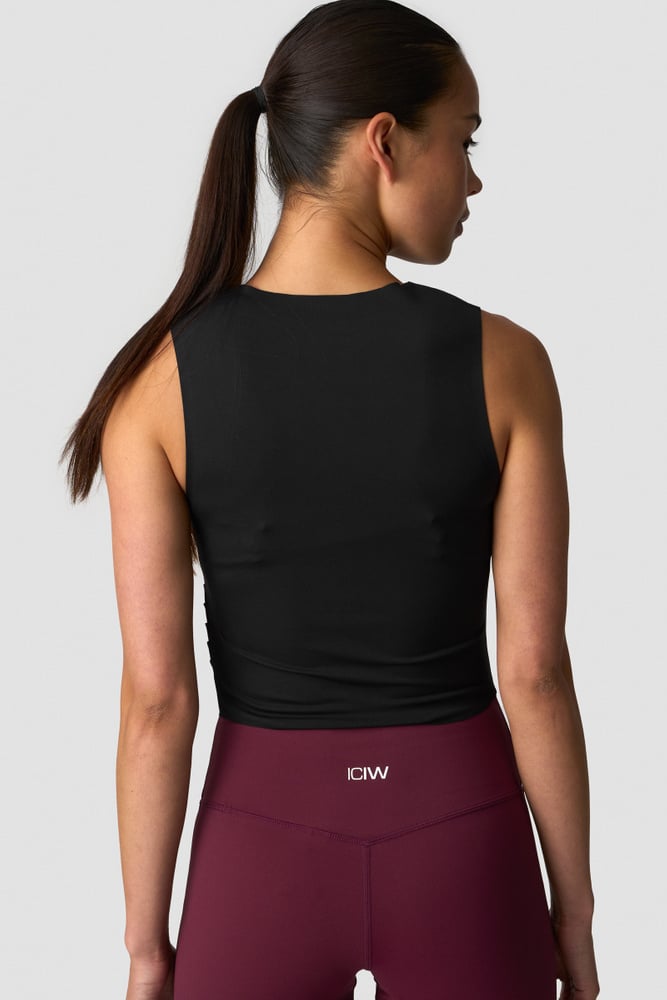 ICIW Nimble Cropped Tank Top Black